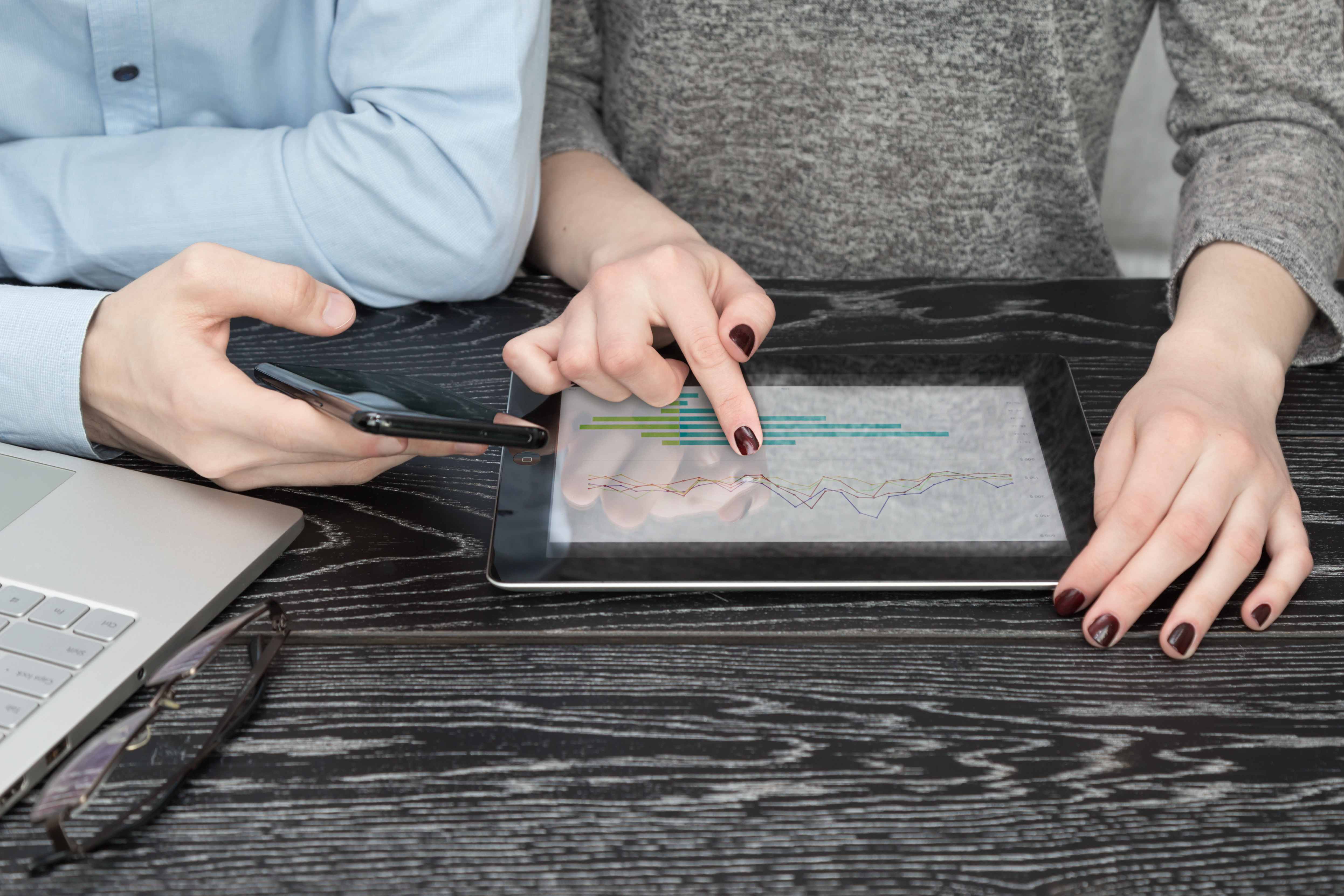 Как рассчитать текучесть кадров: формула и примеры