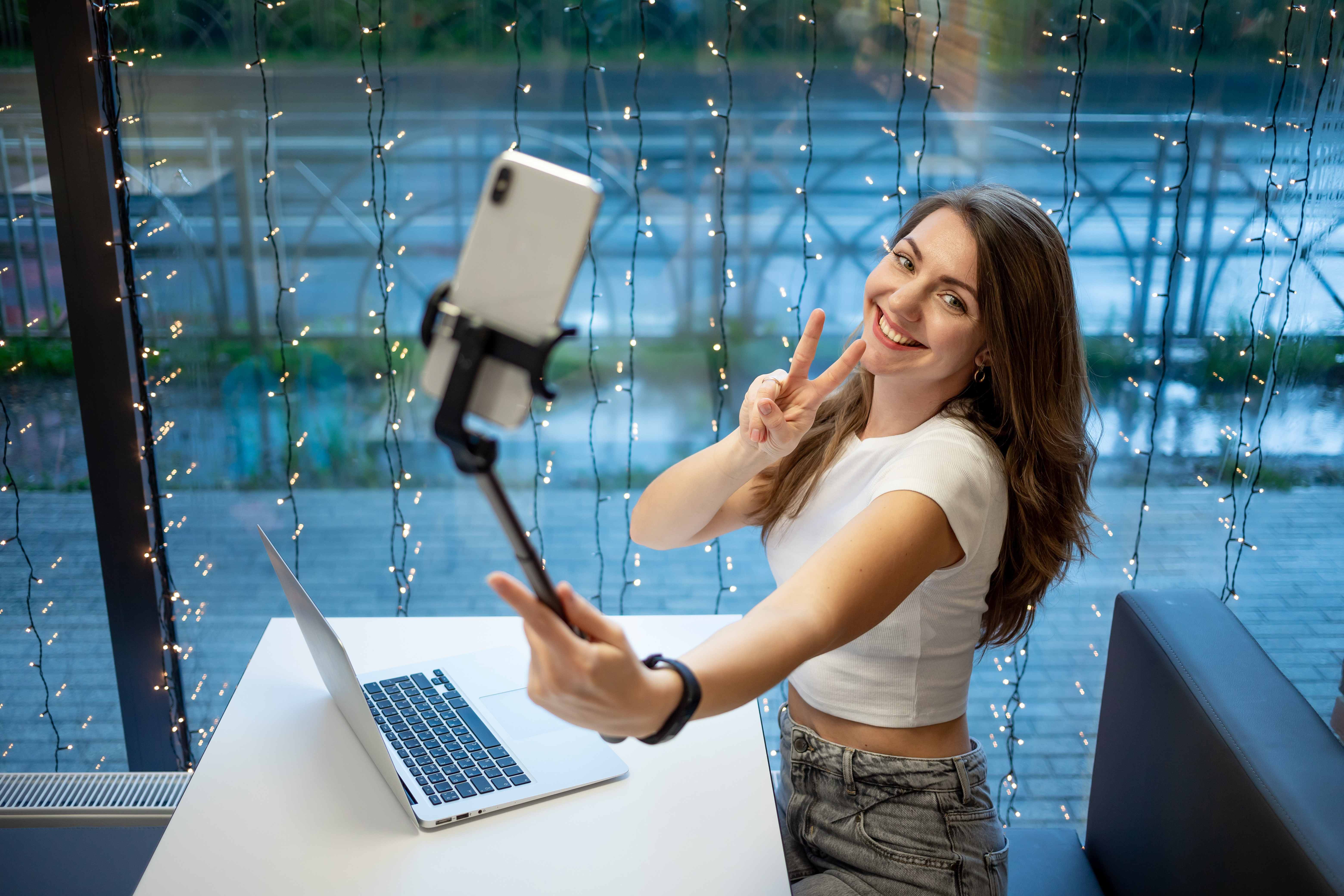 О чём рассказывают блогеры: контент, который привлекает